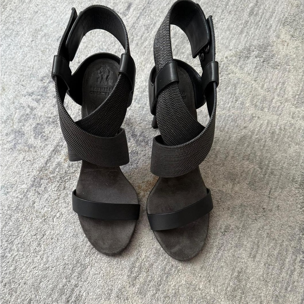 Brunello Cucinelli woman sandals with box